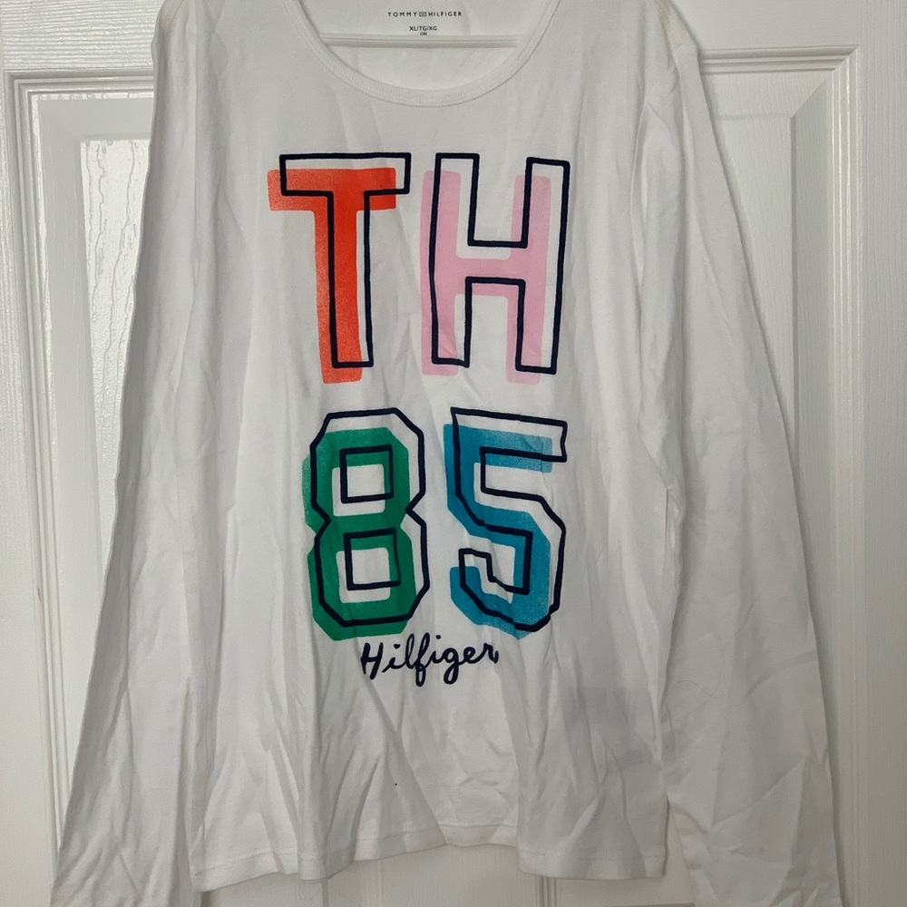 Tommy Hilfigger long sleeves T-shirt size XL